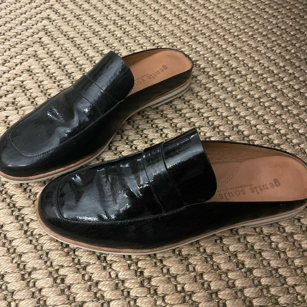 Black Leather Gentle Souls by Kenneth Cole Slip On Loafers